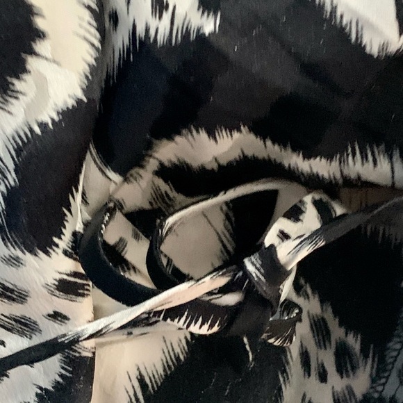 Vintage Francesca of Damon For Starington Wrap Silk Blouse Black White Size 6 - Picture 8 of 10